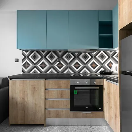 Avenue & Apartments, Nilie Hospitality Mgmt *