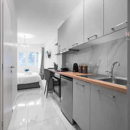 Avenue & Apartments, Nilie Hospitality Mgmt Appartement