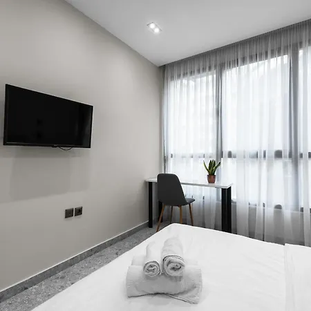 Avenue & Apartments, Nilie Hospitality Mgmt *