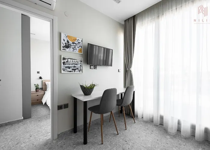 Avenue & Apartments, Nilie Hospitality Mgmt *