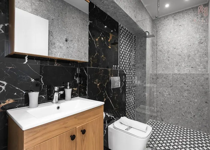 Apartment Avenue & Apartments, Nilie Hospitality Mgmt