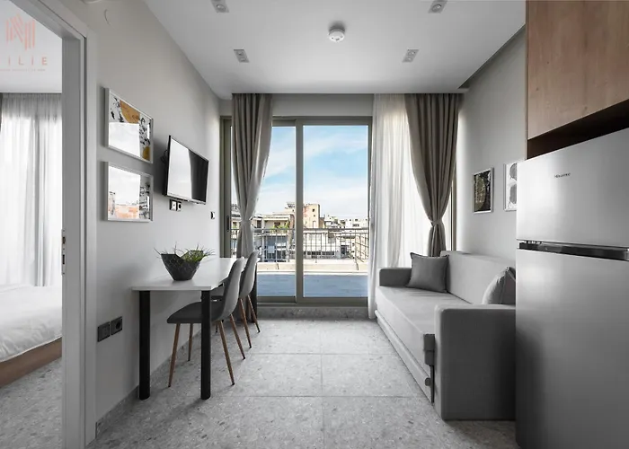 Avenue & Apartments, Nilie Hospitality Mgmt