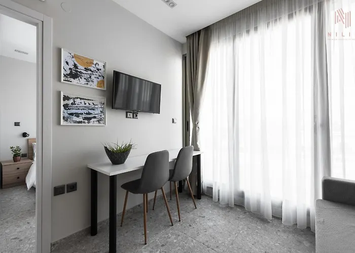 Avenue & Apartments, Nilie Hospitality Mgmt Apartment *