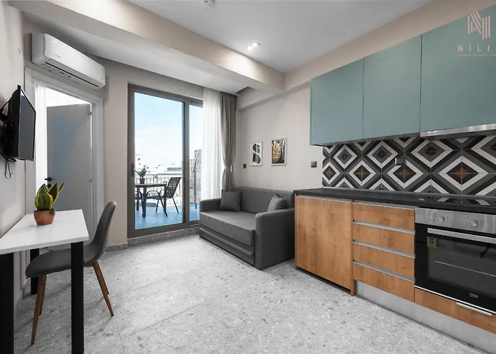 Avenue & Apartments, Nilie Hospitality Mgmt