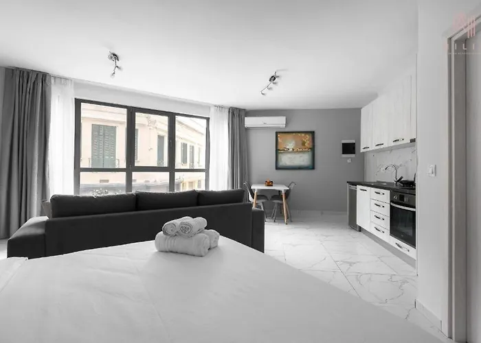 Apartment Avenue & Apartments, Nilie Hospitality Mgmt *