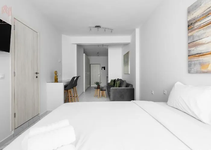 Avenue & Apartments, Nilie Hospitality Mgmt Apartment