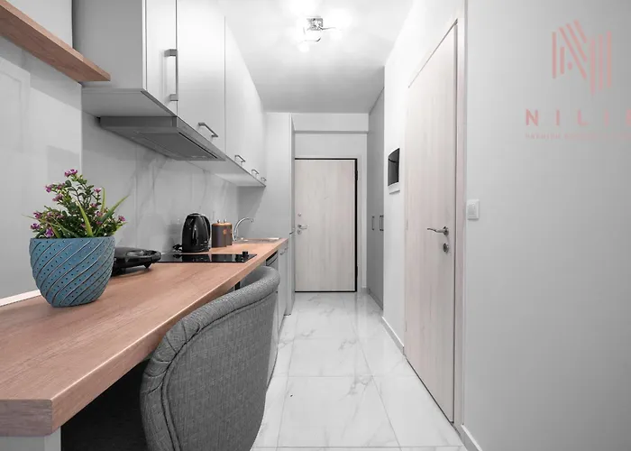 Apartment Avenue & Apartments, Nilie Hospitality Mgmt *
